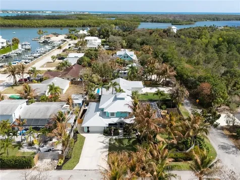 4095 SE Bay Avenue Stuart FL 34997