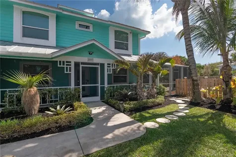 4095 SE Bay Avenue Stuart FL 34997
