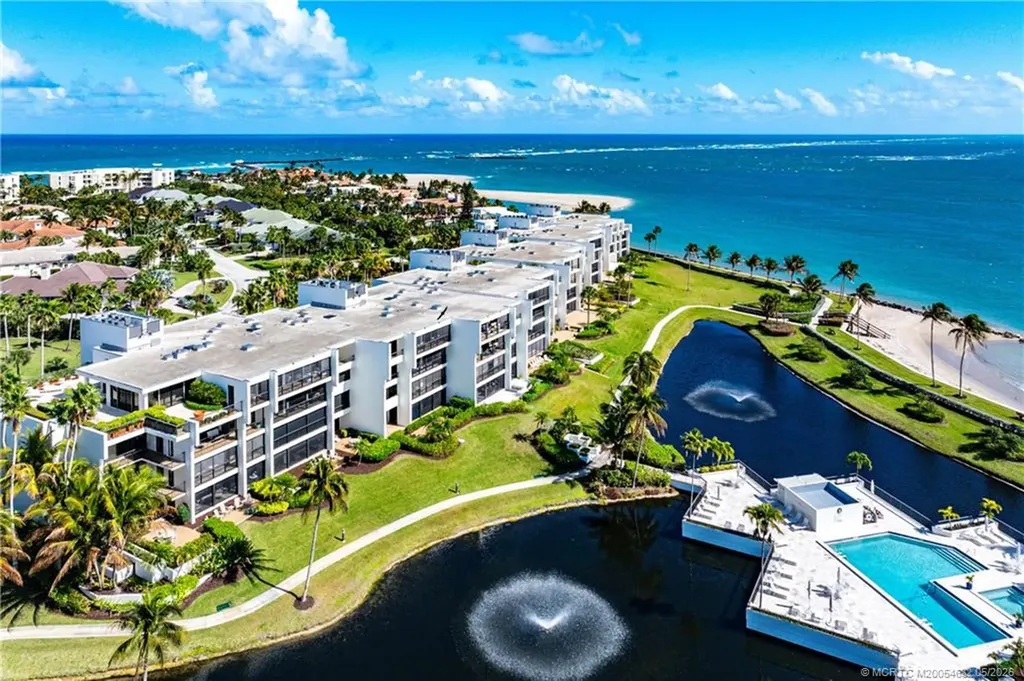2820 SE Dune Drive Stuart FL 34996