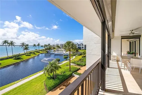 2820 SE Dune Drive Stuart FL 34996