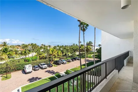 2820 SE Dune Drive Stuart FL 34996