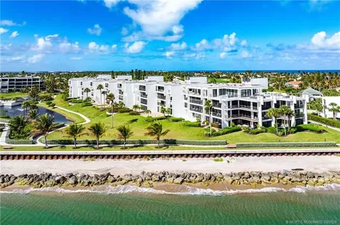 2820 SE Dune Drive Stuart FL 34996
