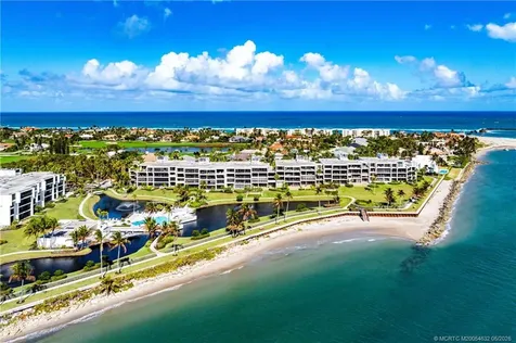 2820 SE Dune Drive Stuart FL 34996