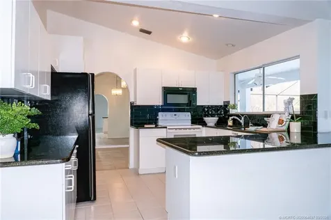 2773 SE Bluem Way Port St Lucie FL 34952