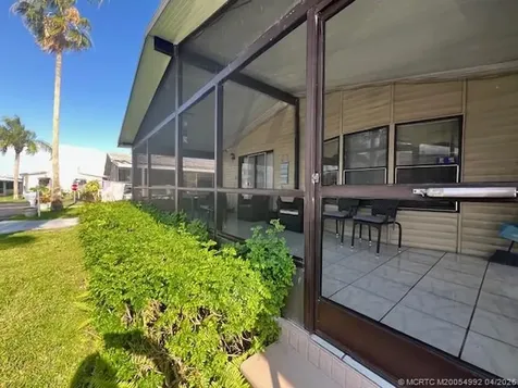 3304 Lake Overlook Place Lantana FL 33462