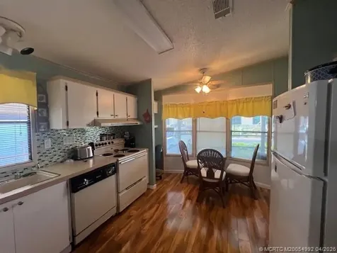 3304 Lake Overlook Place Lantana FL 33462