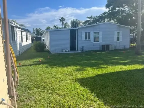 3304 Lake Overlook Place Lantana FL 33462