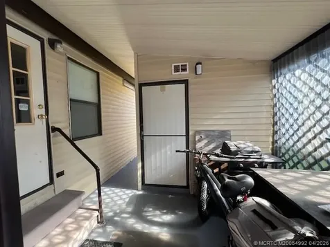 3304 Lake Overlook Place Lantana FL 33462