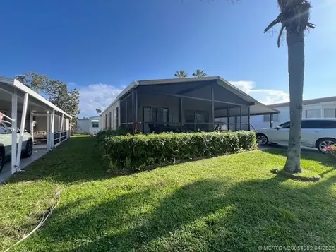 3304 Lake Overlook Place Lantana FL 33462