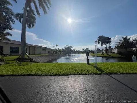 3304 Lake Overlook Place Lantana FL 33462