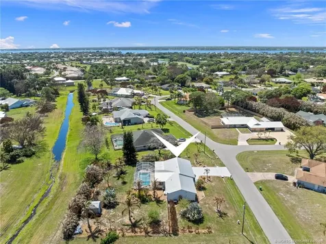 3009 SE Darien Road Port St Lucie FL 34952