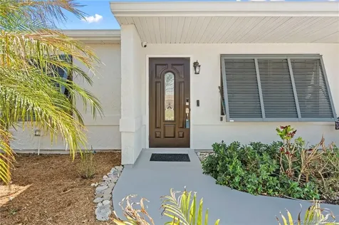 3009 SE Darien Road Port St Lucie FL 34952