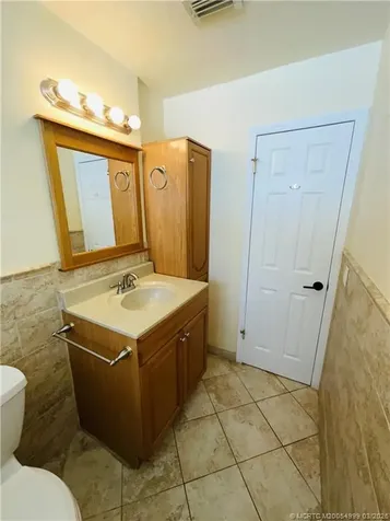 2061 NE Hoya Calle Jensen Beach FL 34957
