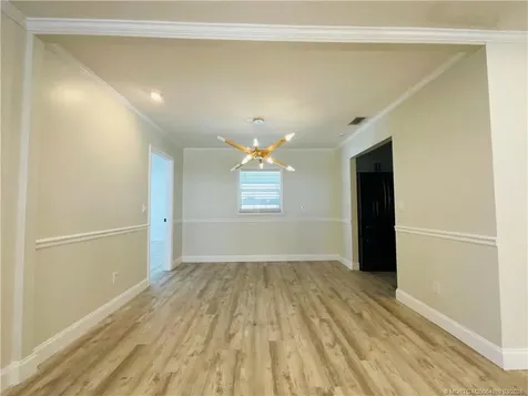 2061 NE Hoya Calle Jensen Beach FL 34957