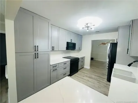 2061 NE Hoya Calle Jensen Beach FL 34957