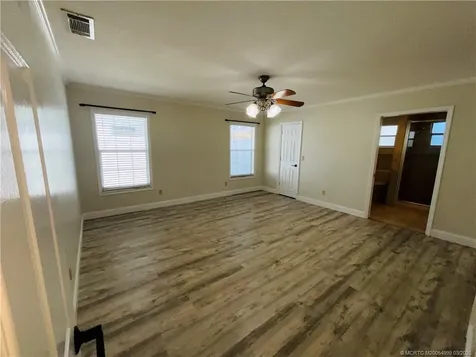 2061 NE Hoya Calle Jensen Beach FL 34957