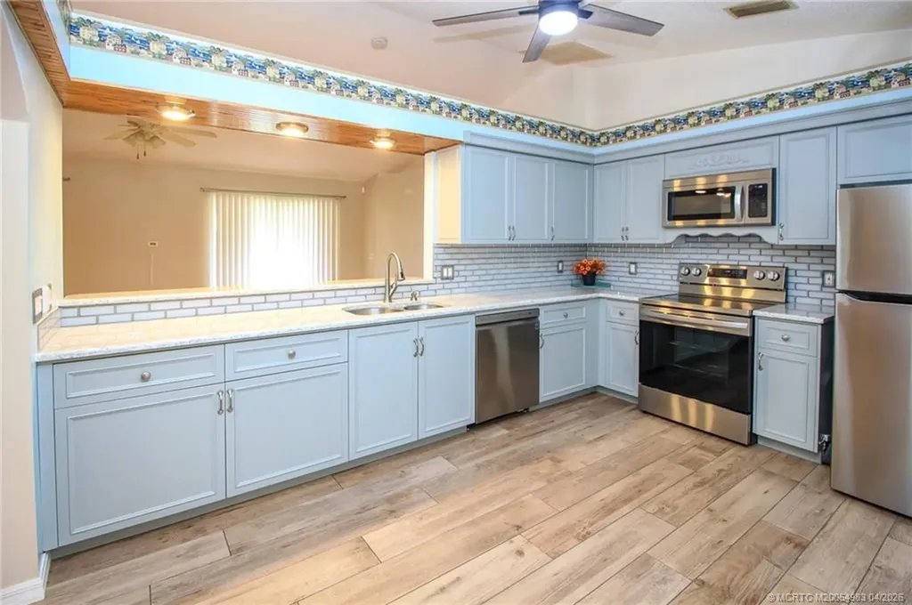 2274 SE Longhorn Avenue Port St Lucie FL 34952