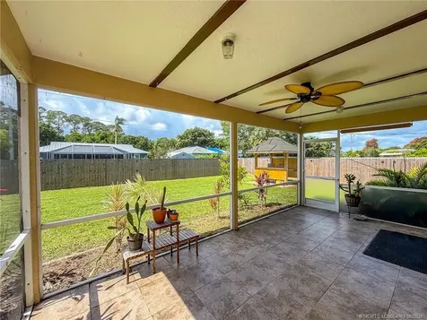 2274 SE Longhorn Avenue Port St Lucie FL 34952