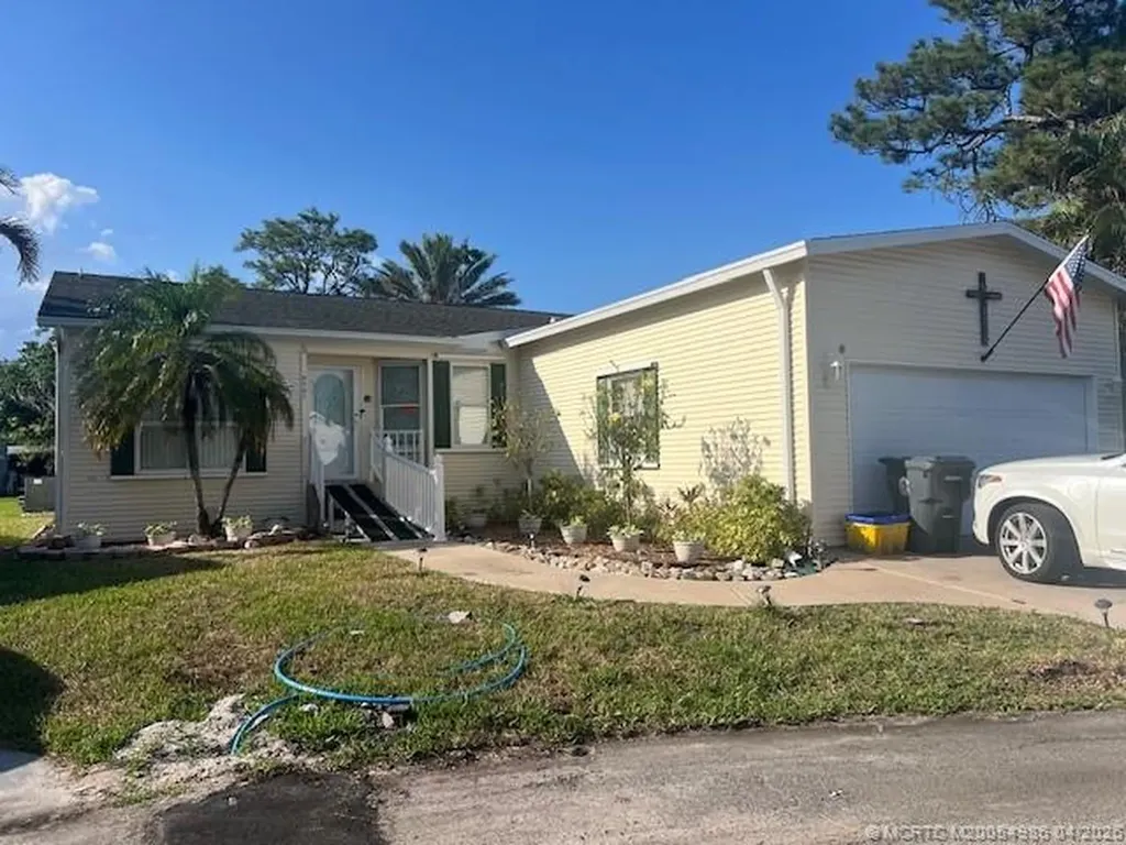 4237 4th Court Lantana FL 33462