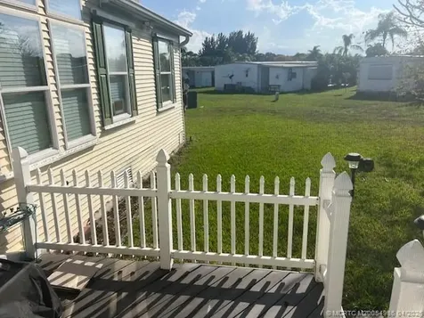 4237 4th Court Lantana FL 33462