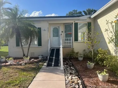 4237 4th Court Lantana FL 33462