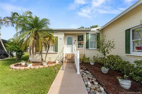 4237 4th Court Lantana FL 33462