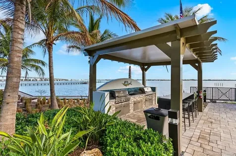 41 SW Seminole Street Stuart FL 34994