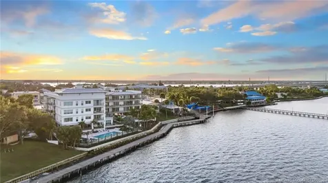 41 SW Seminole Street Stuart FL 34994