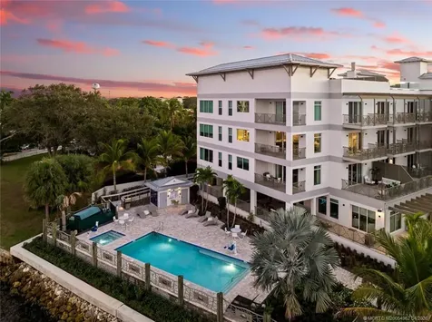 41 SW Seminole Street Stuart FL 34994