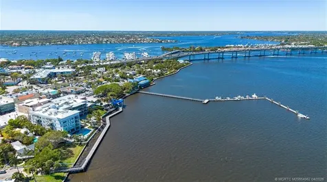 41 SW Seminole Street Stuart FL 34994