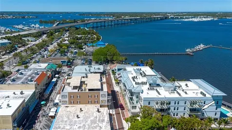 41 SW Seminole Street Stuart FL 34994