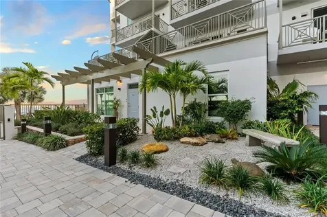 41 SW Seminole Street Stuart FL 34994