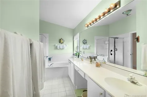 526 NE Vanda Terrado Jensen Beach FL 34957