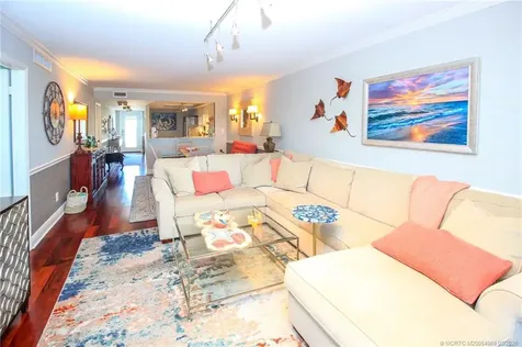 20 NE Plantation Road Stuart FL 34996