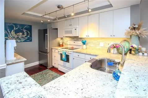 20 NE Plantation Road Stuart FL 34996