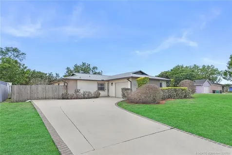542 NW La Brea Avenue Port St Lucie FL 34983