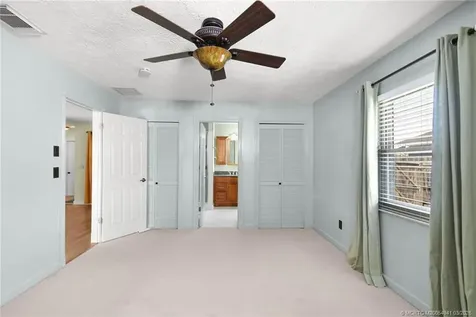 542 NW La Brea Avenue Port St Lucie FL 34983