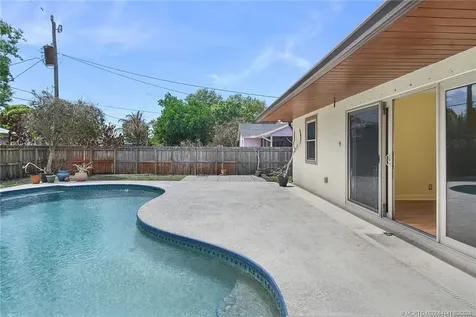 542 NW La Brea Avenue Port St Lucie FL 34983