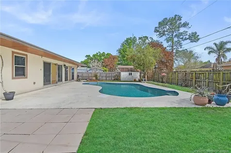 542 NW La Brea Avenue Port St Lucie FL 34983