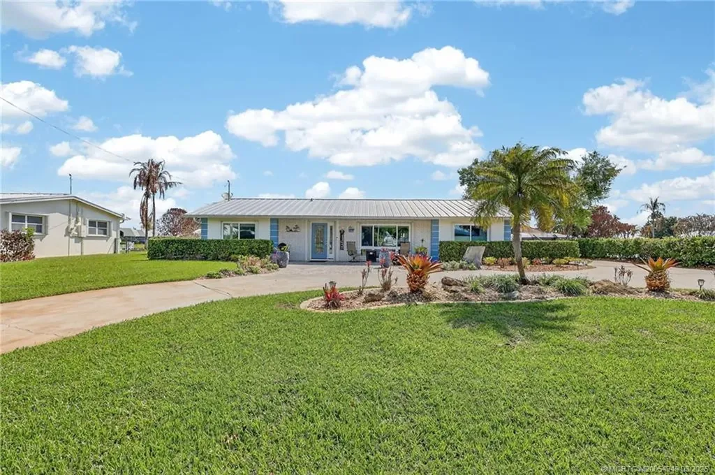 2004 5th Court SE Vero Beach FL 32962