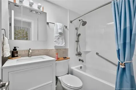 2004 5th Court SE Vero Beach FL 32962