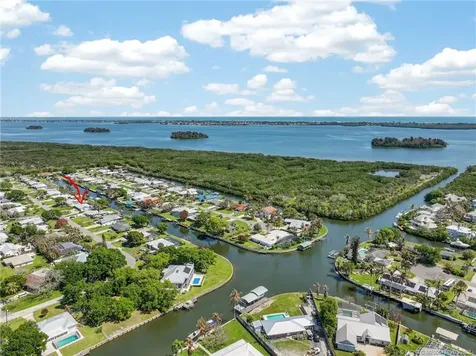 2004 5th Court SE Vero Beach FL 32962