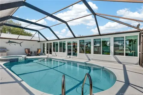 2004 5th Court SE Vero Beach FL 32962