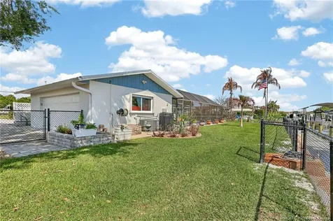 2004 5th Court SE Vero Beach FL 32962