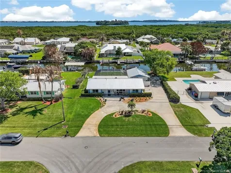 2004 5th Court SE Vero Beach FL 32962
