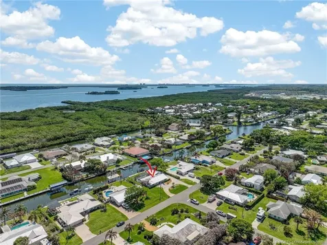 2004 5th Court SE Vero Beach FL 32962