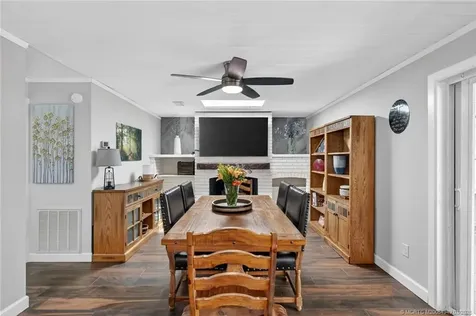 2004 5th Court SE Vero Beach FL 32962