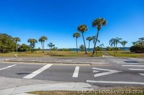 1800 SE Saint Lucie Boulevard Stuart FL 34996