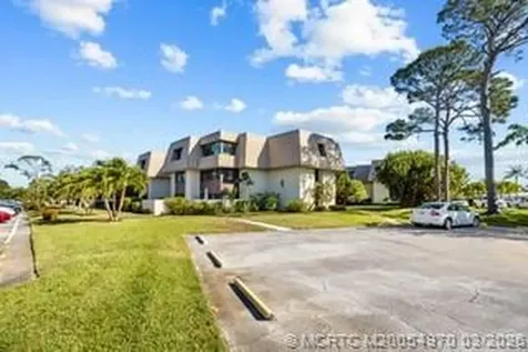 1800 SE Saint Lucie Boulevard Stuart FL 34996