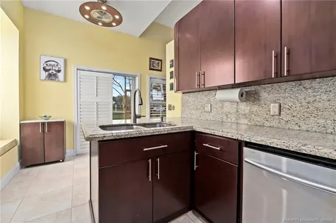 448 SW Fairway Landing Port St Lucie FL 34986